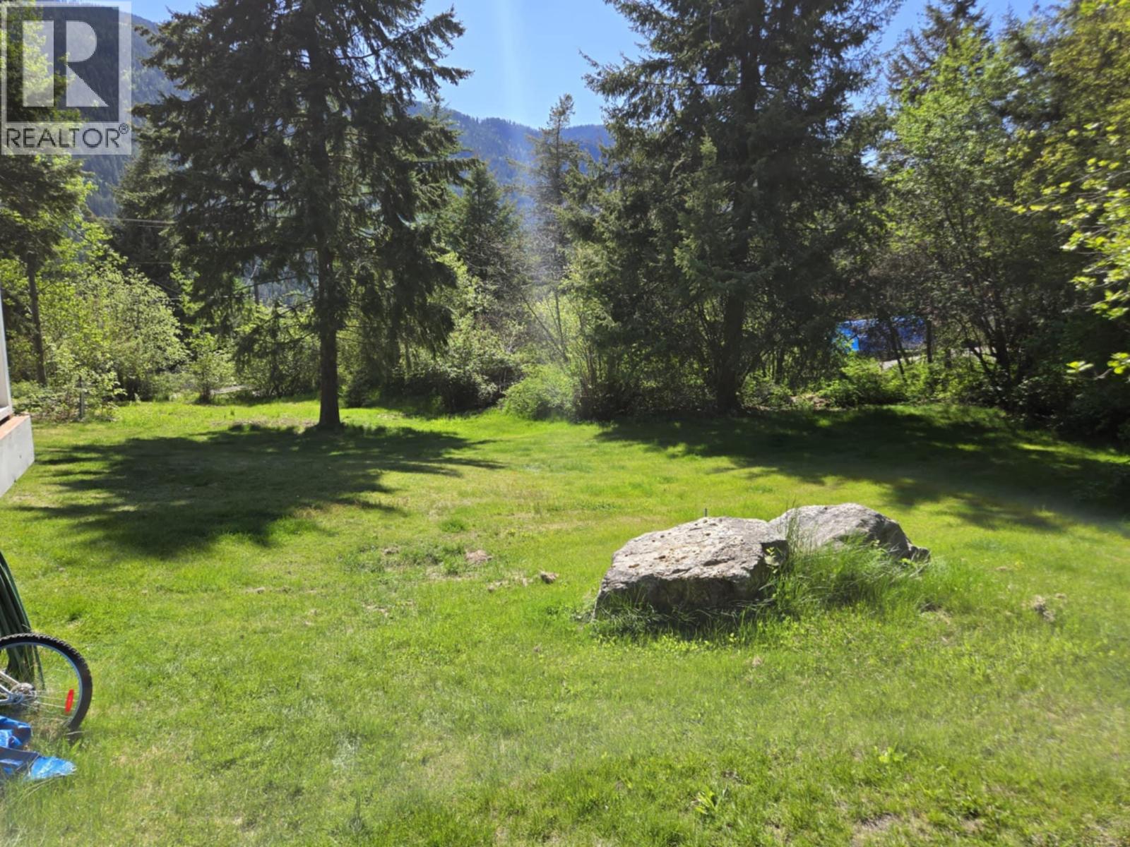 5407 Allendale Crescent, Castlegar, British Columbia  V1N 4V8 - Photo 7 - 10366304