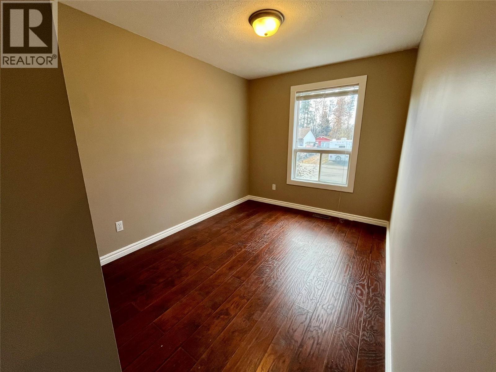 148 Gwillim Crescent, Tumbler Ridge, British Columbia  V0C 2W0 - Photo 16 - 10366097