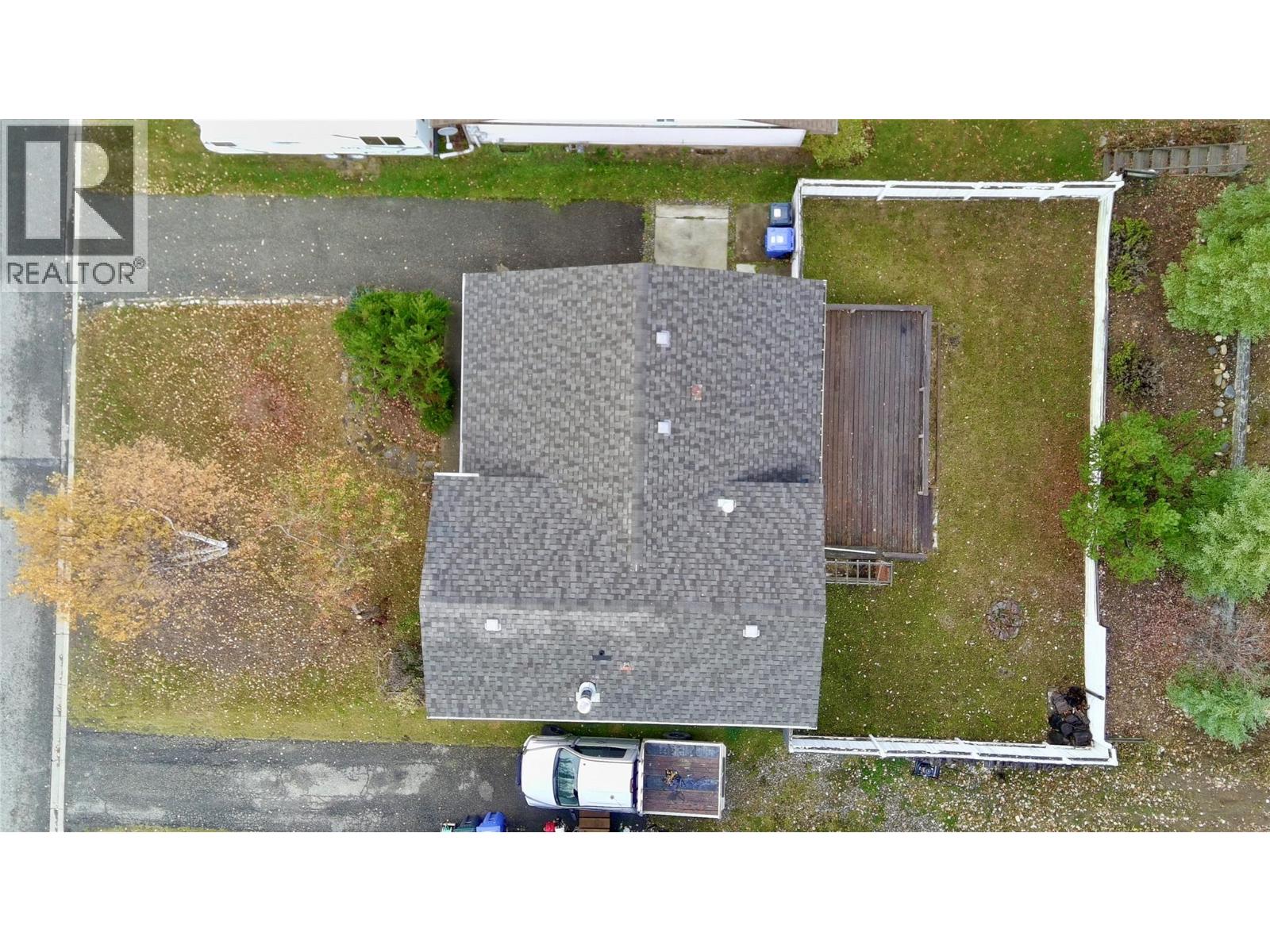 148 Gwillim Crescent, Tumbler Ridge, British Columbia  V0C 2W0 - Photo 3 - 10366097