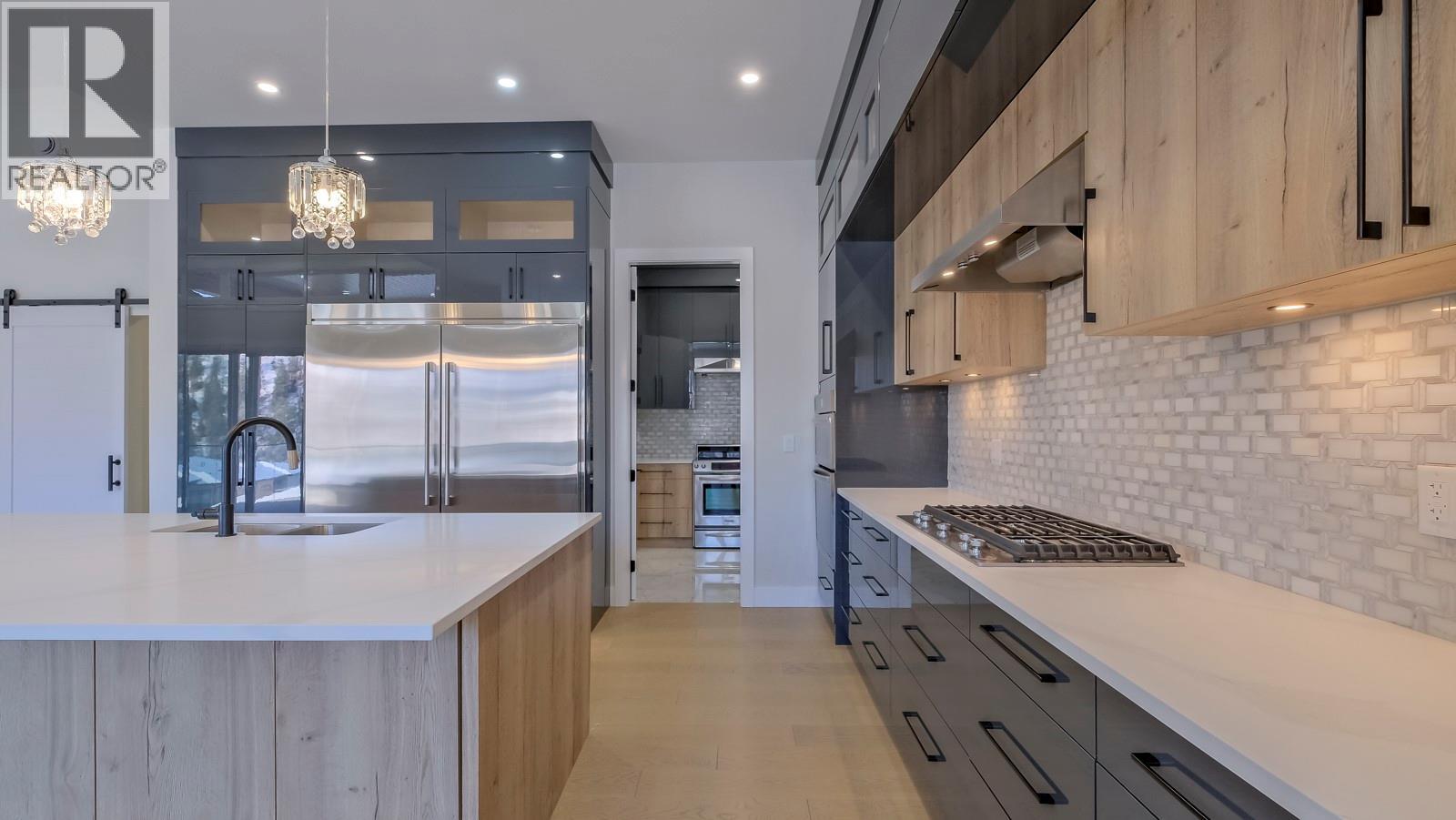 937 Royal Troon Lane, Kelowna, British Columbia  V1P 0A3 - Photo 13 - 10366355