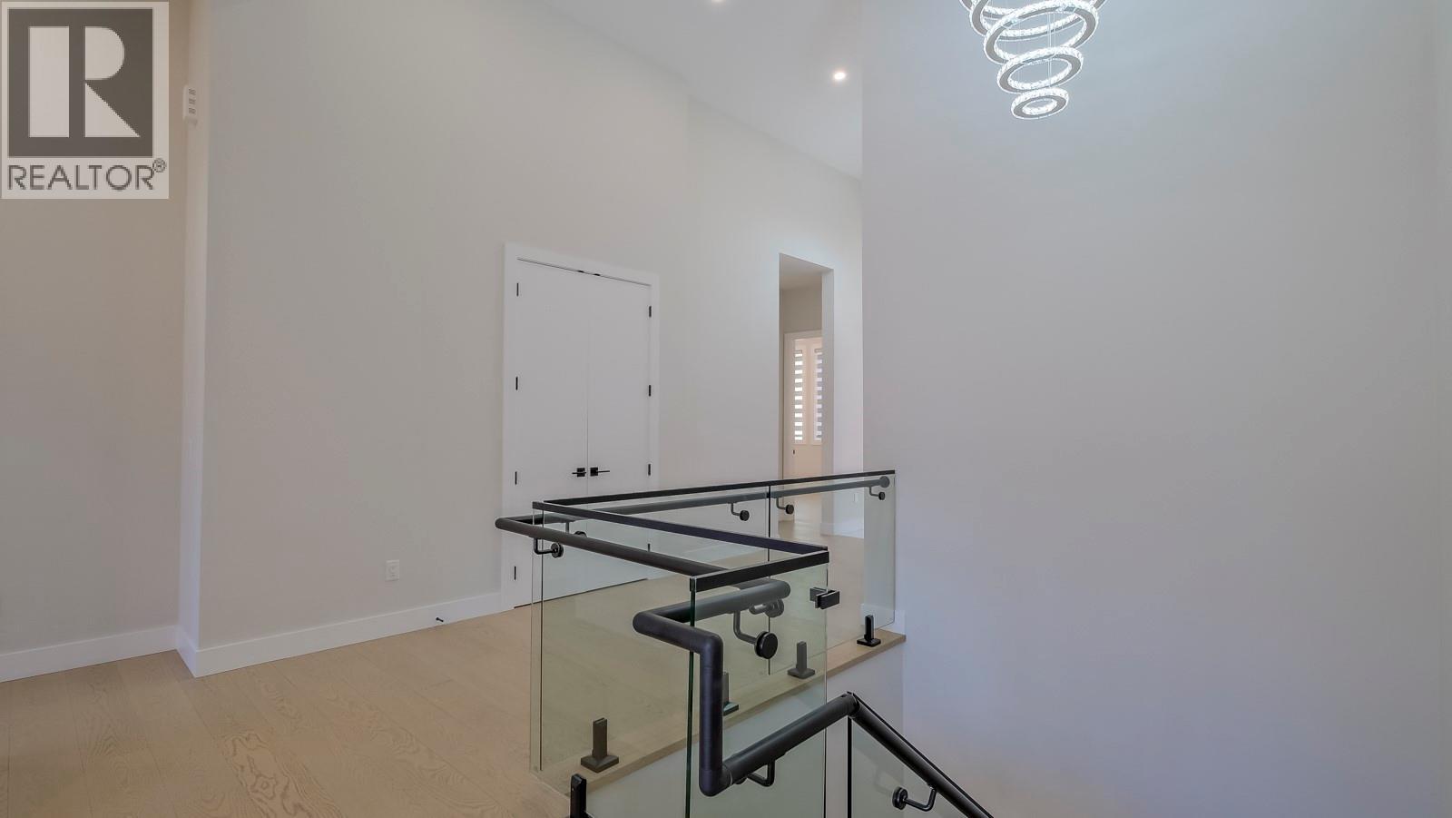 937 Royal Troon Lane, Kelowna, British Columbia  V1P 0A3 - Photo 24 - 10366355