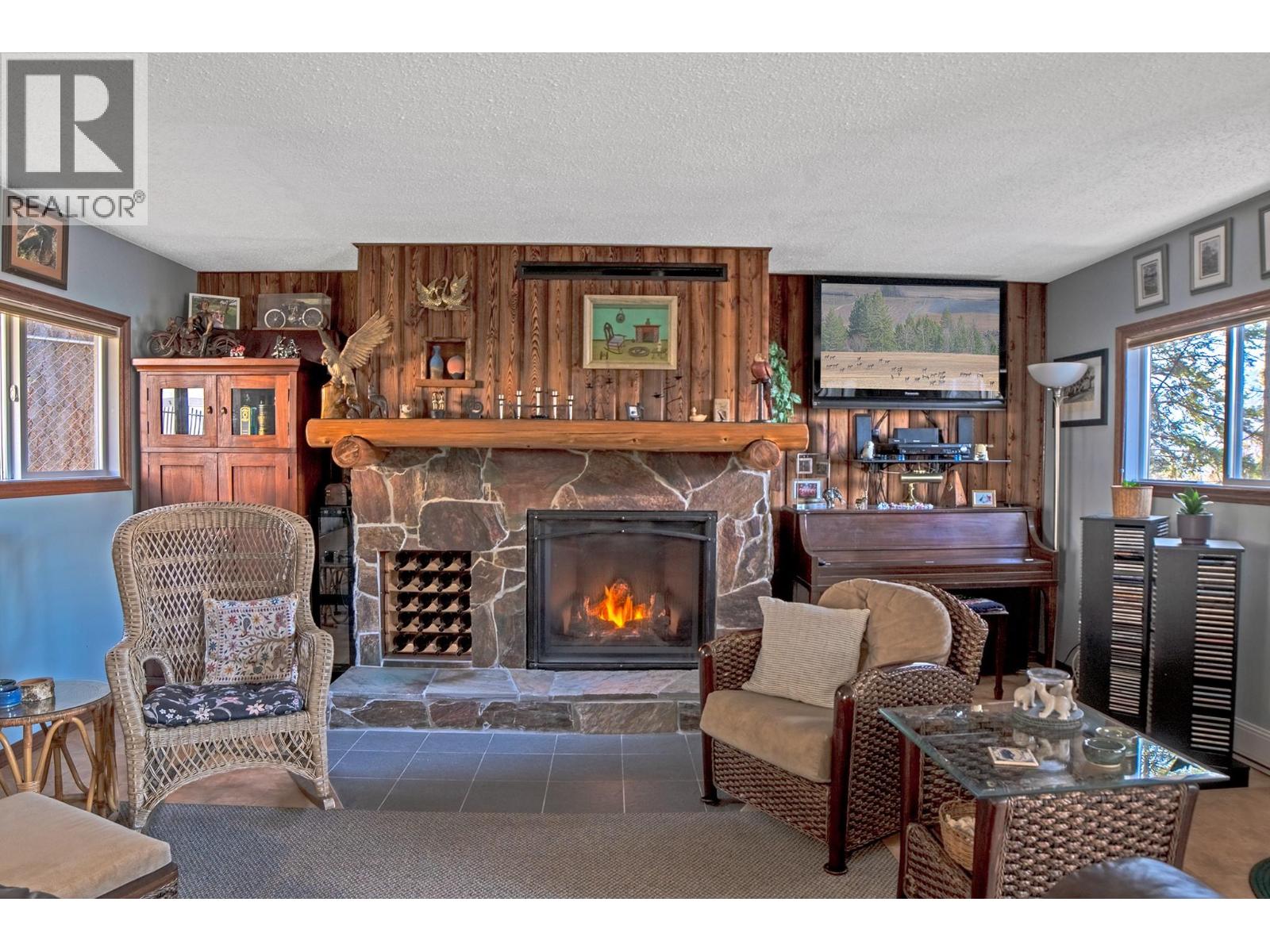 11110 3a Highway, Sanca, British Columbia  V0B 1A2 - Photo 10 - 10366379