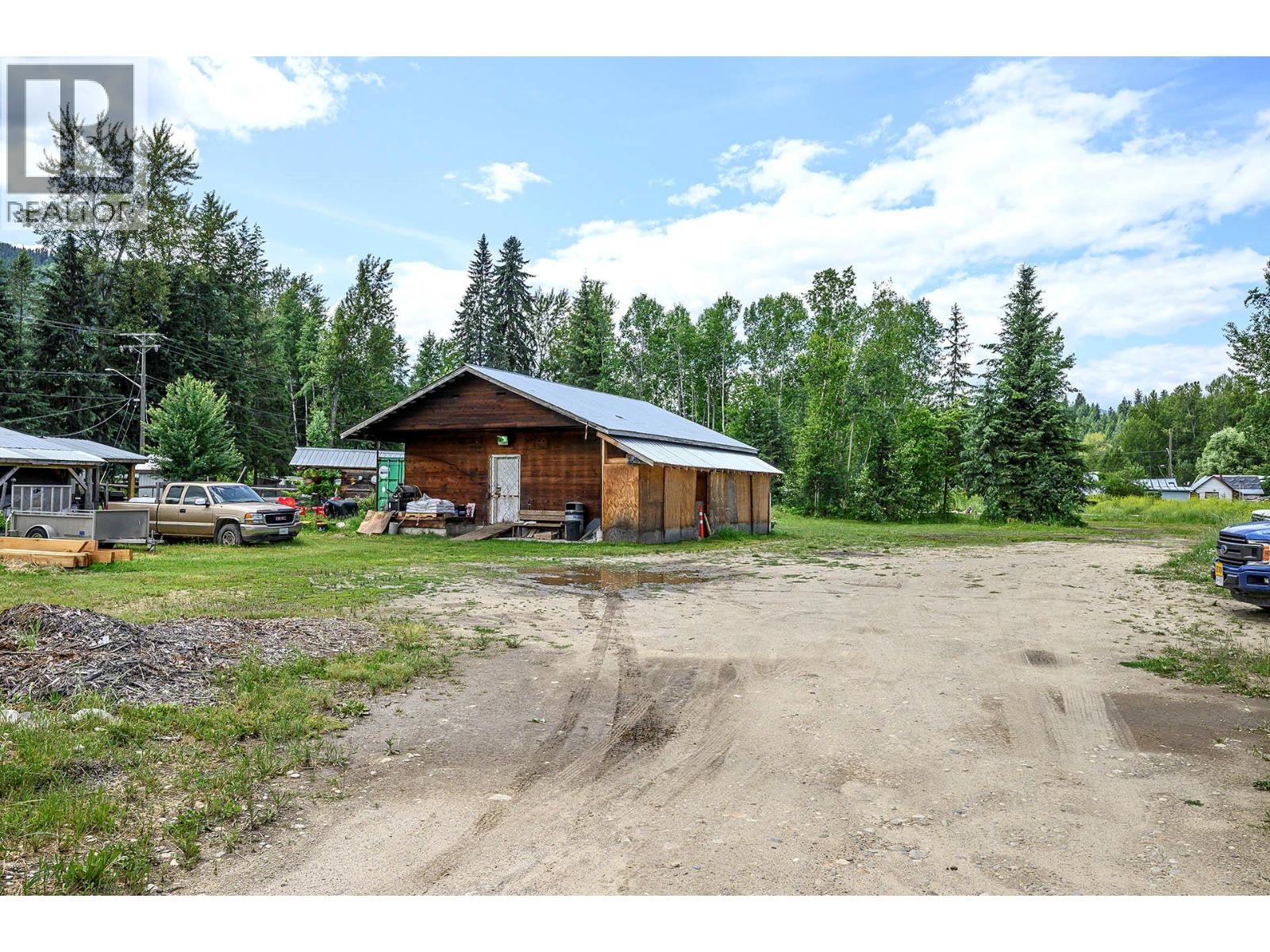 117 Clearwater Station Road, Clearwater, British Columbia  V0E 0E2 - Photo 10 - 10366307