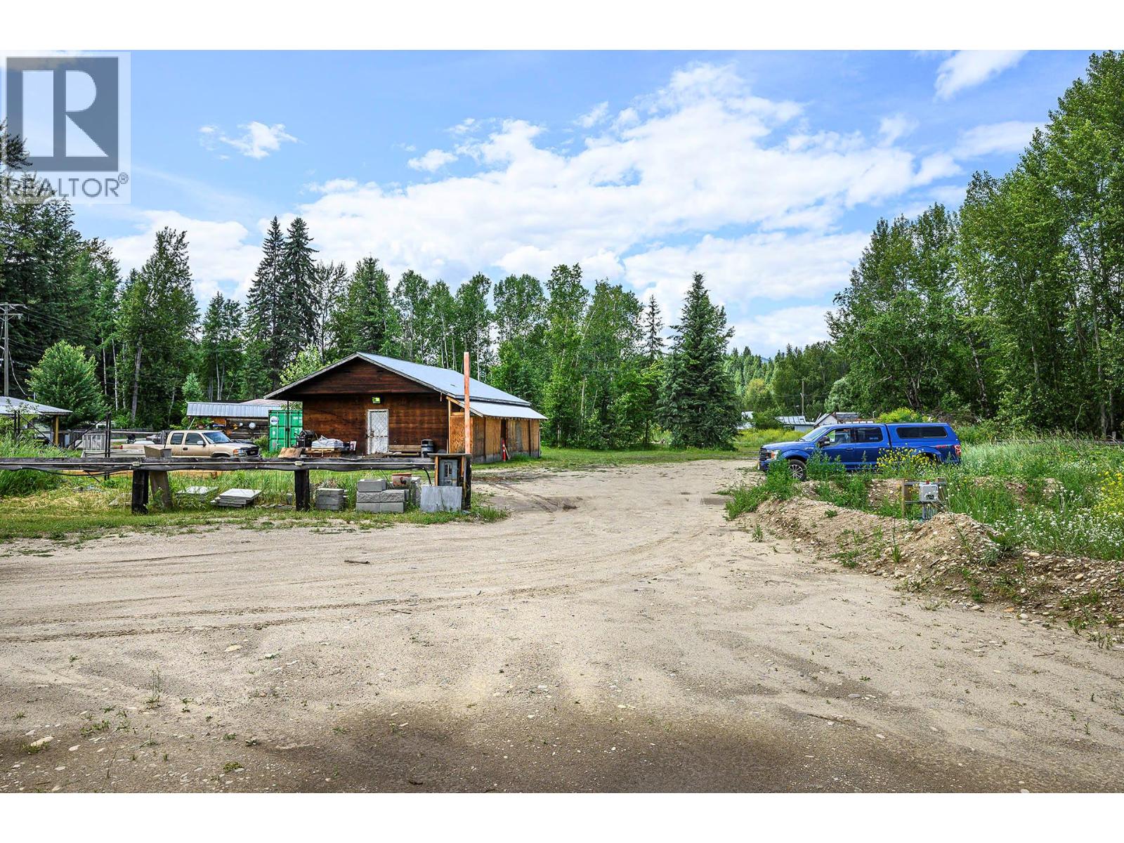 117 Clearwater Station Road, Clearwater, British Columbia  V0E 0E2 - Photo 11 - 10366307