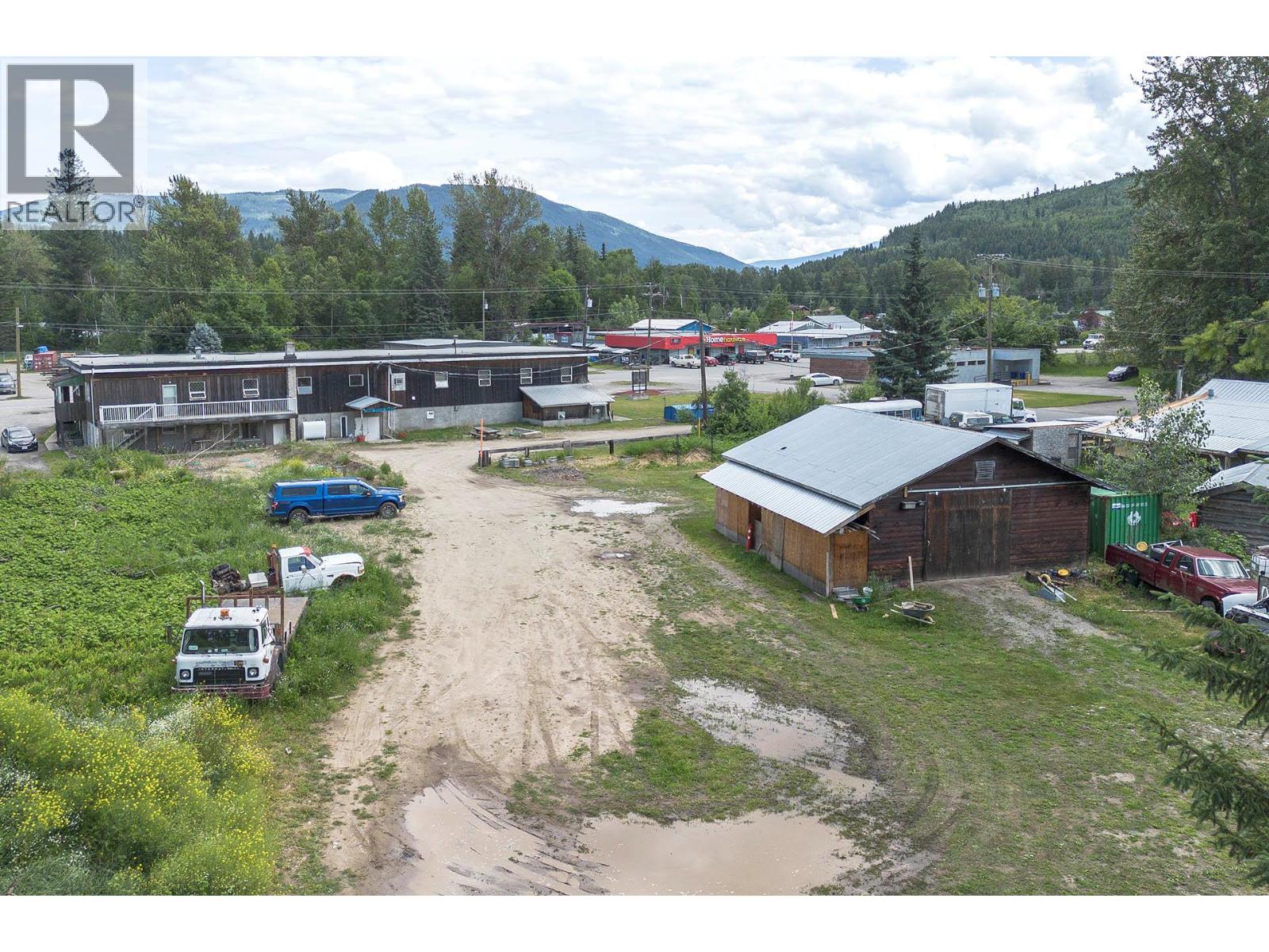 117 Clearwater Station Road, Clearwater, British Columbia  V0E 0E2 - Photo 14 - 10366307