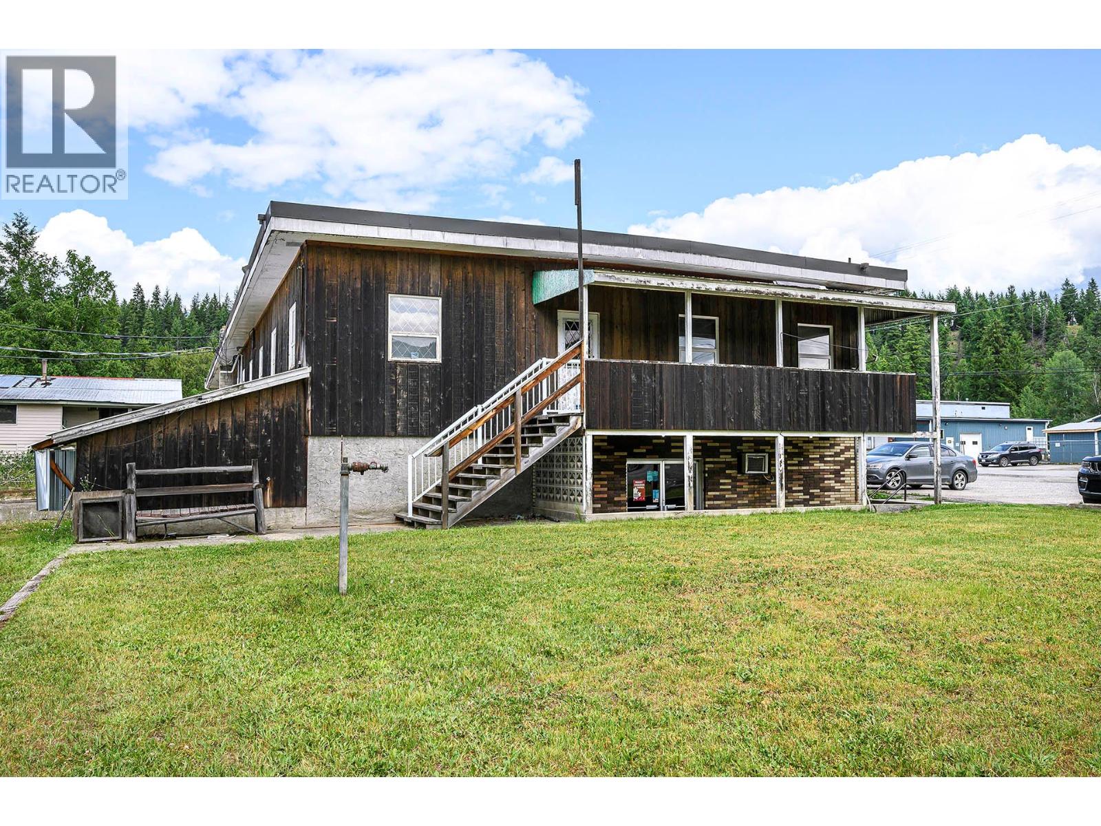 117 Clearwater Station Road, Clearwater, British Columbia  V0E 0E2 - Photo 8 - 10366307