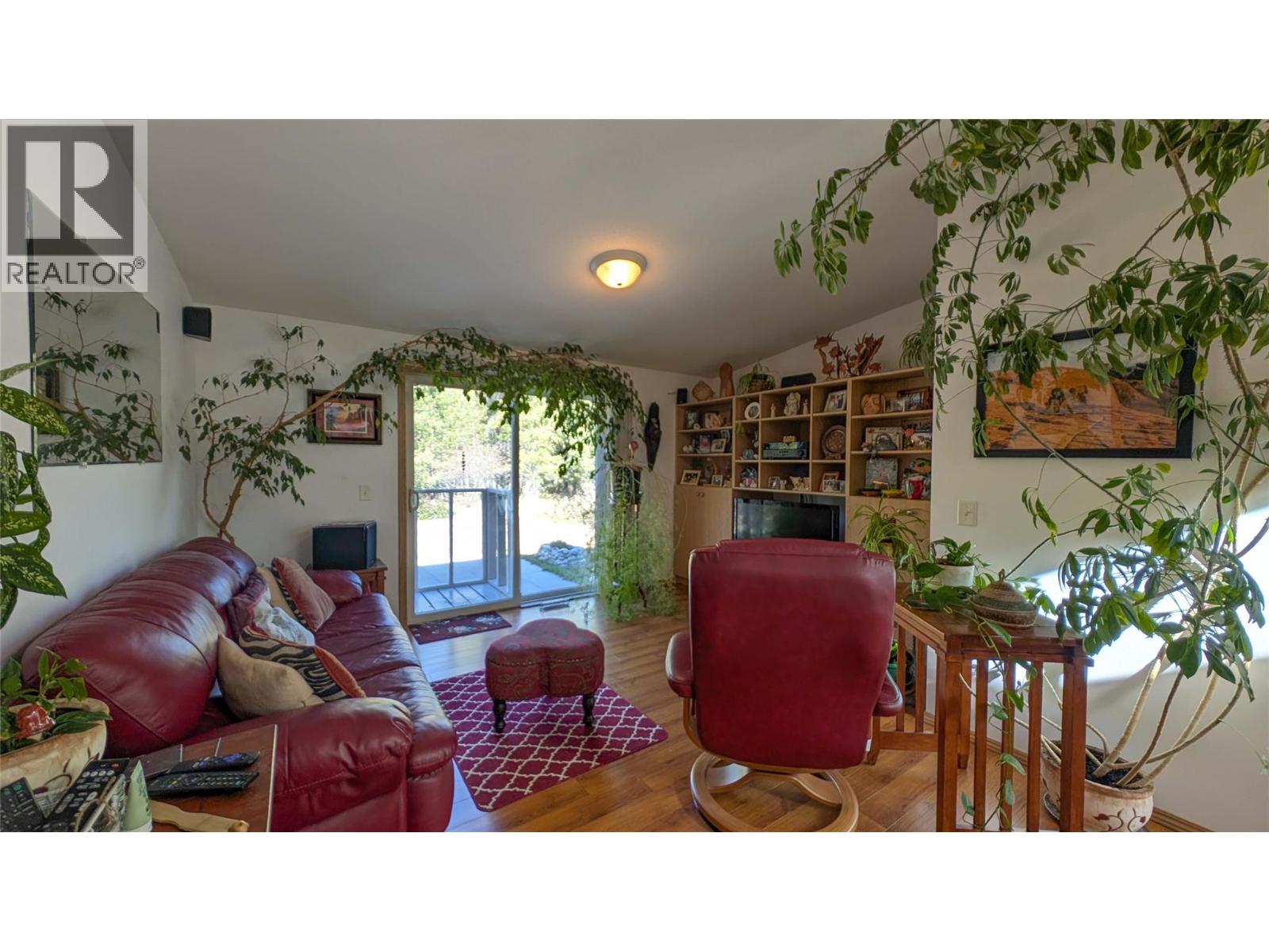 2101 Mawer Road, Kimberley, British Columbia  V1A 3L9 - Photo 3 - 10366305