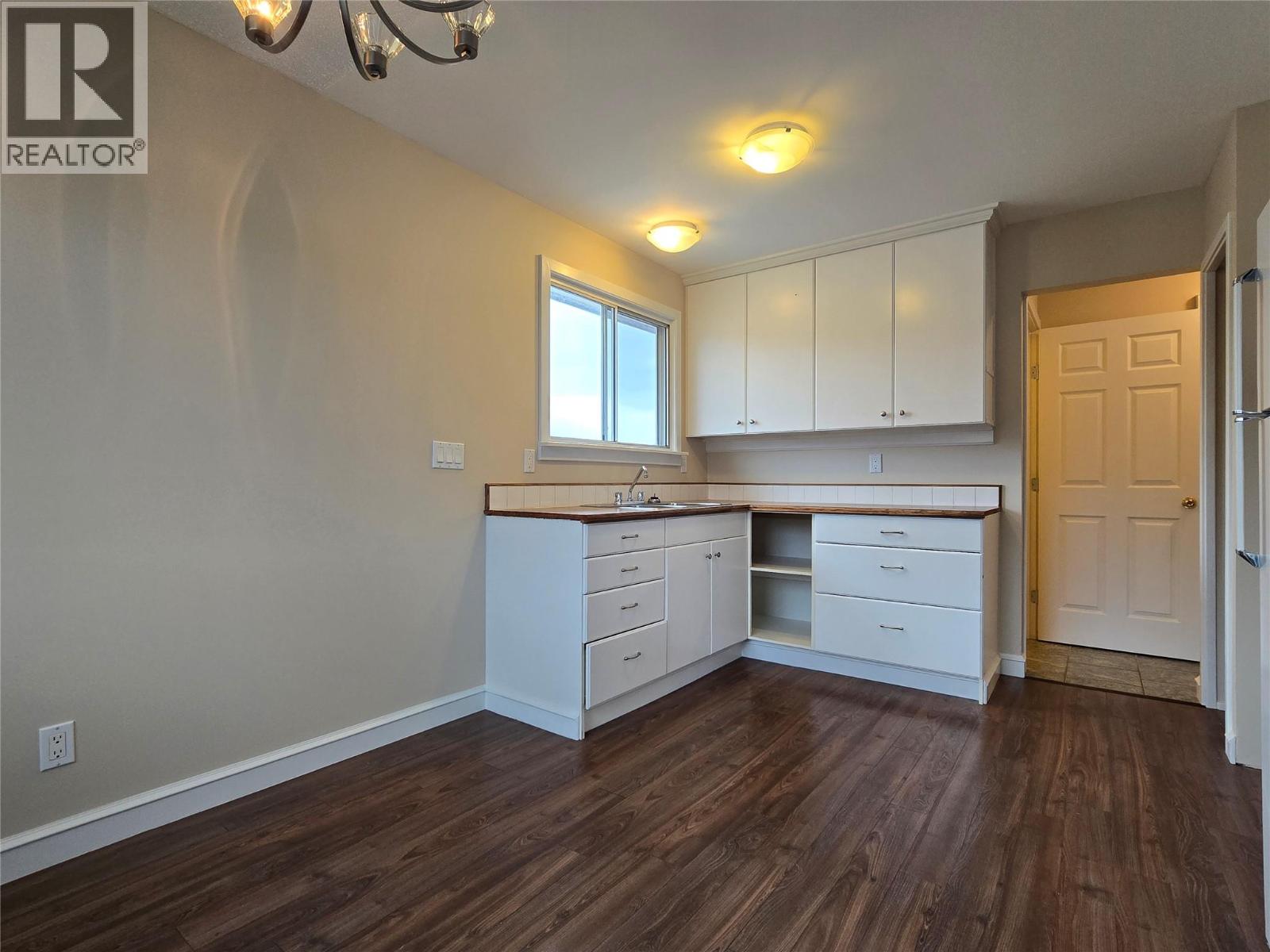 1584 Stage Road, Cache Creek, British Columbia  V0K 1H0 - Photo 5 - 10366421