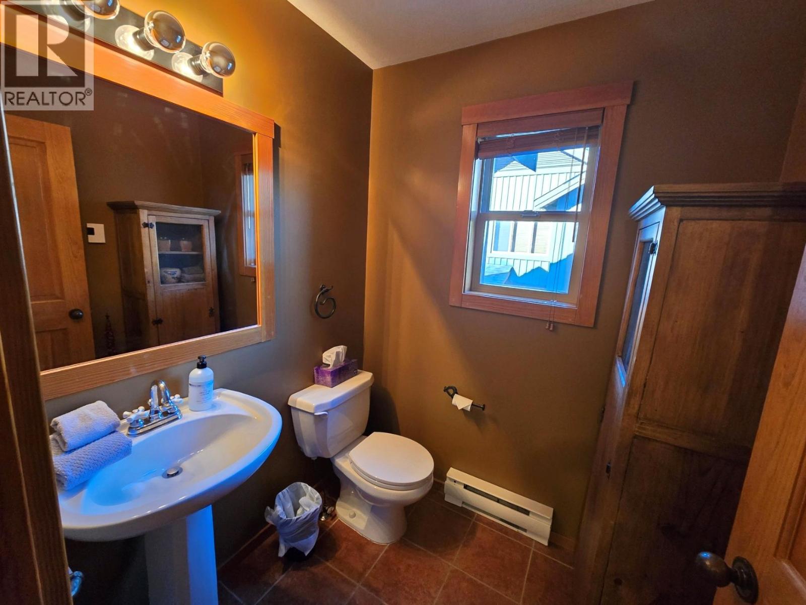 2075 Summit Drive Unit# 19, Panorama, British Columbia  V0A 1T0 - Photo 18 - 10366490