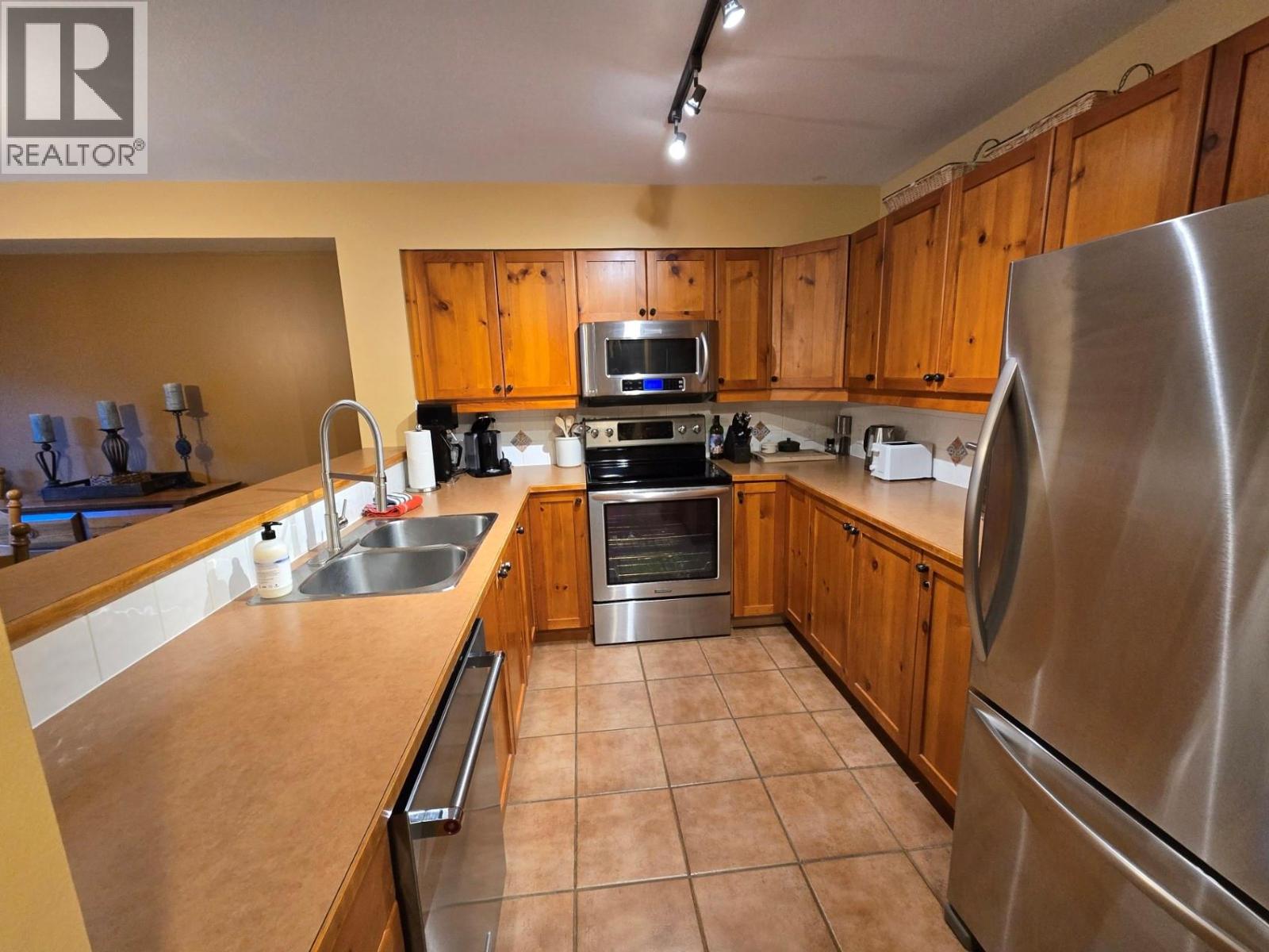 2075 Summit Drive Unit# 19, Panorama, British Columbia  V0A 1T0 - Photo 7 - 10366490