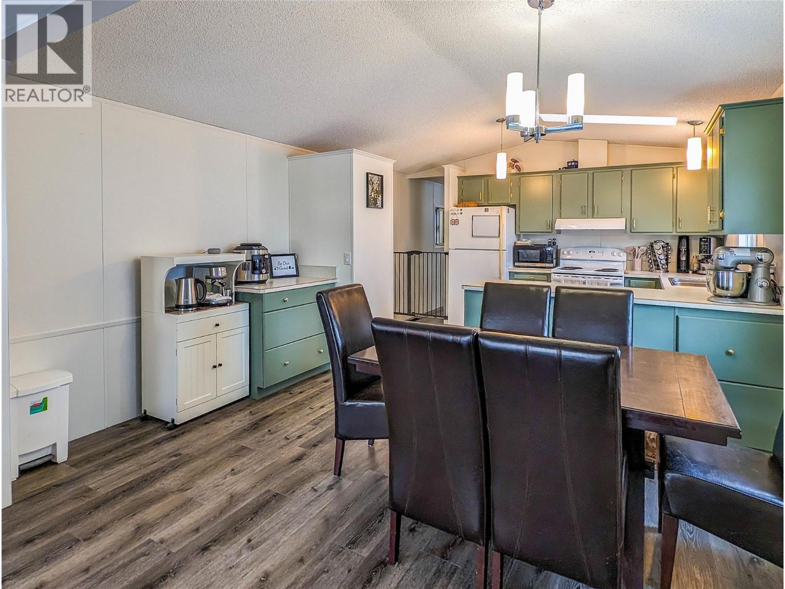 6721 51 Street Ne, Salmon Arm, British Columbia  V0E 1K0 - Photo 10 - 10366230