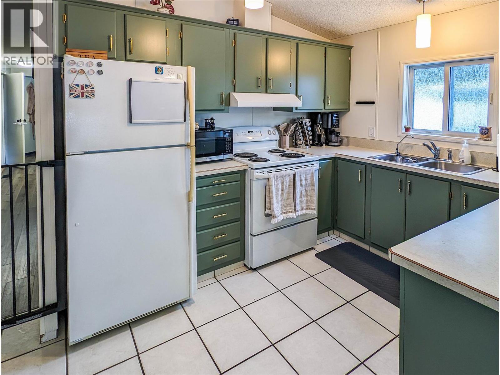 6721 51 Street Ne, Salmon Arm, British Columbia  V0E 1K0 - Photo 7 - 10366230