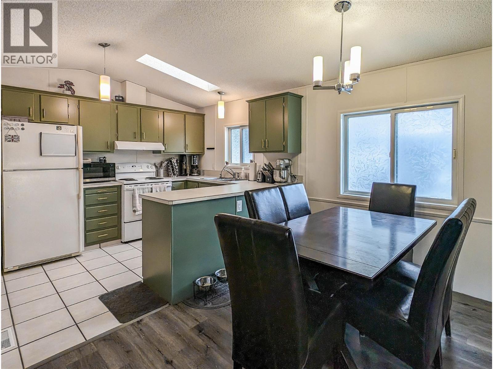 6721 51 Street Ne, Salmon Arm, British Columbia  V0E 1K0 - Photo 9 - 10366230