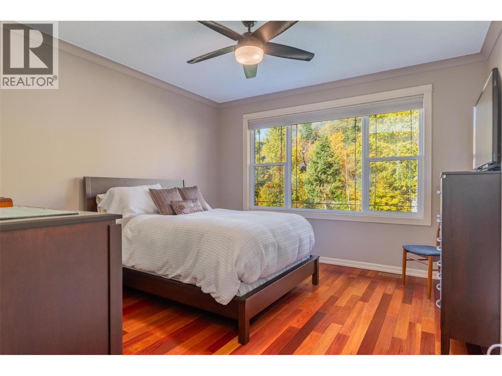 7912 Birchwood Drive, Trail, British Columbia  V1R 4Y4 - Photo 17 - 10366459