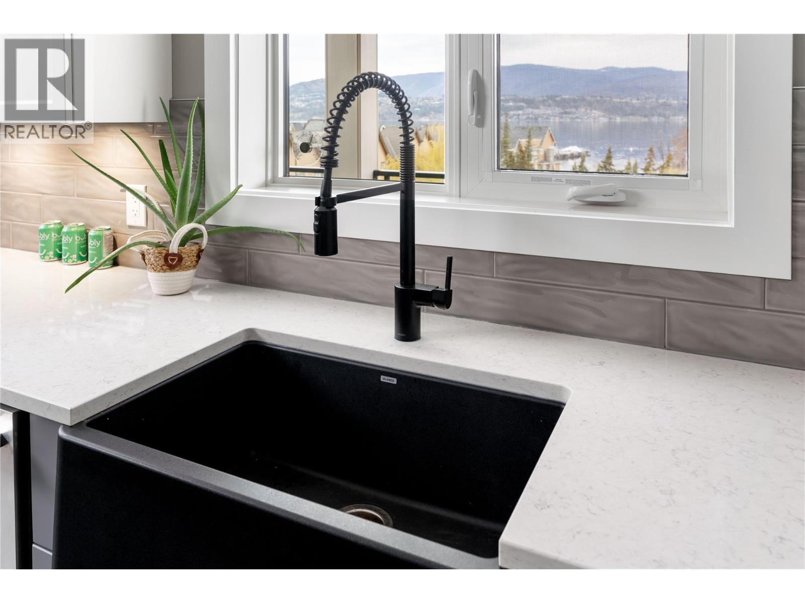 529 Truswell Road Unit# 501, Kelowna, British Columbia  V1W 3K7 - Photo 4 - 10366495