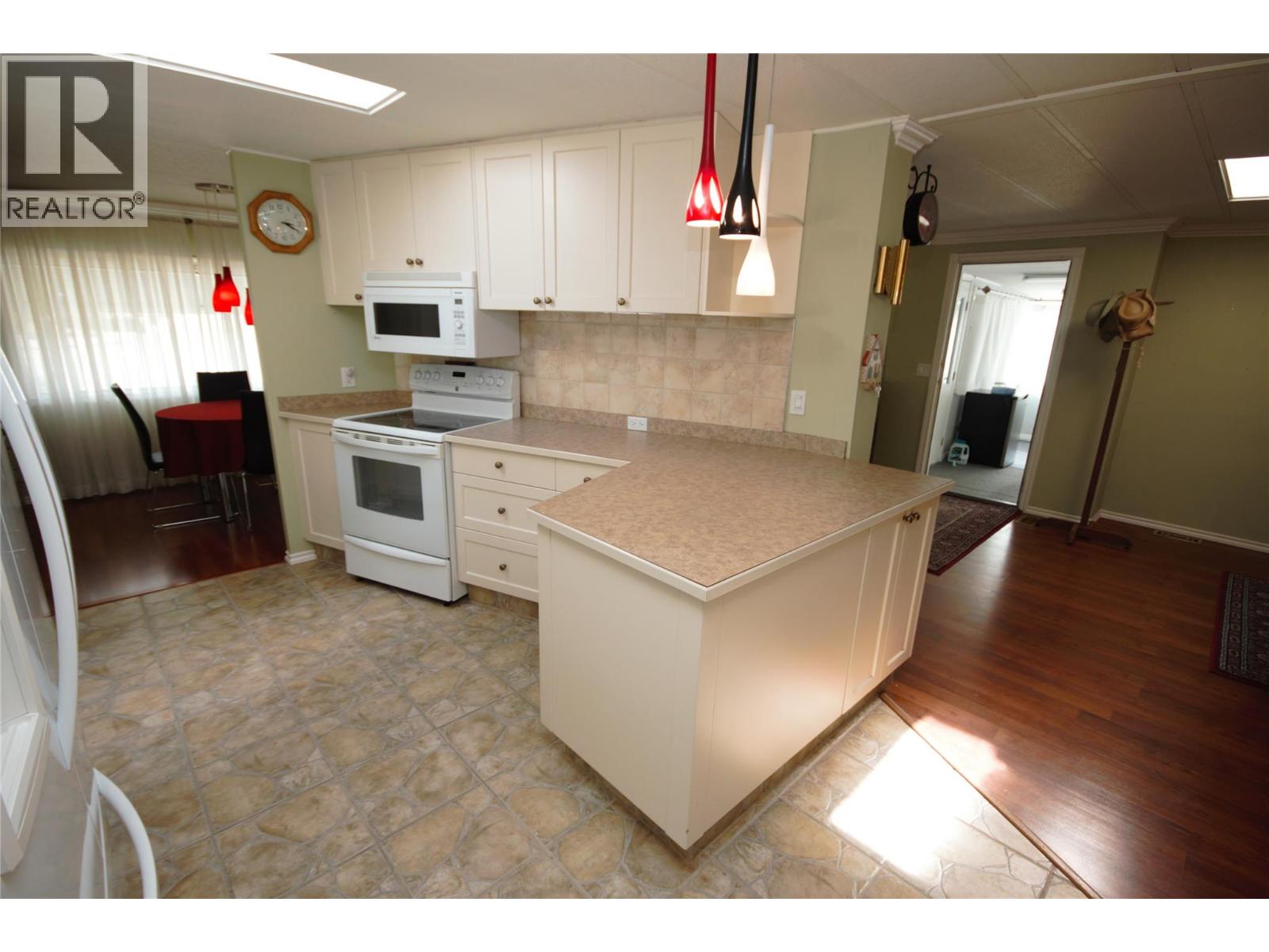 145 6601 Tucelnuit Drive, Oliver, British Columbia  V0H 1T3 - Photo 12 - 10364175