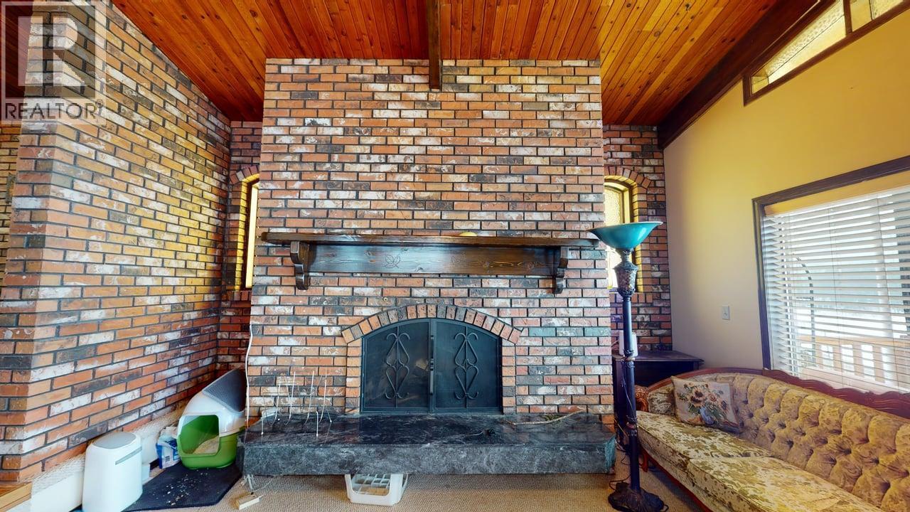 2545 6 Highway, Lumby, British Columbia  V0E 2G1 - Photo 14 - 10366341