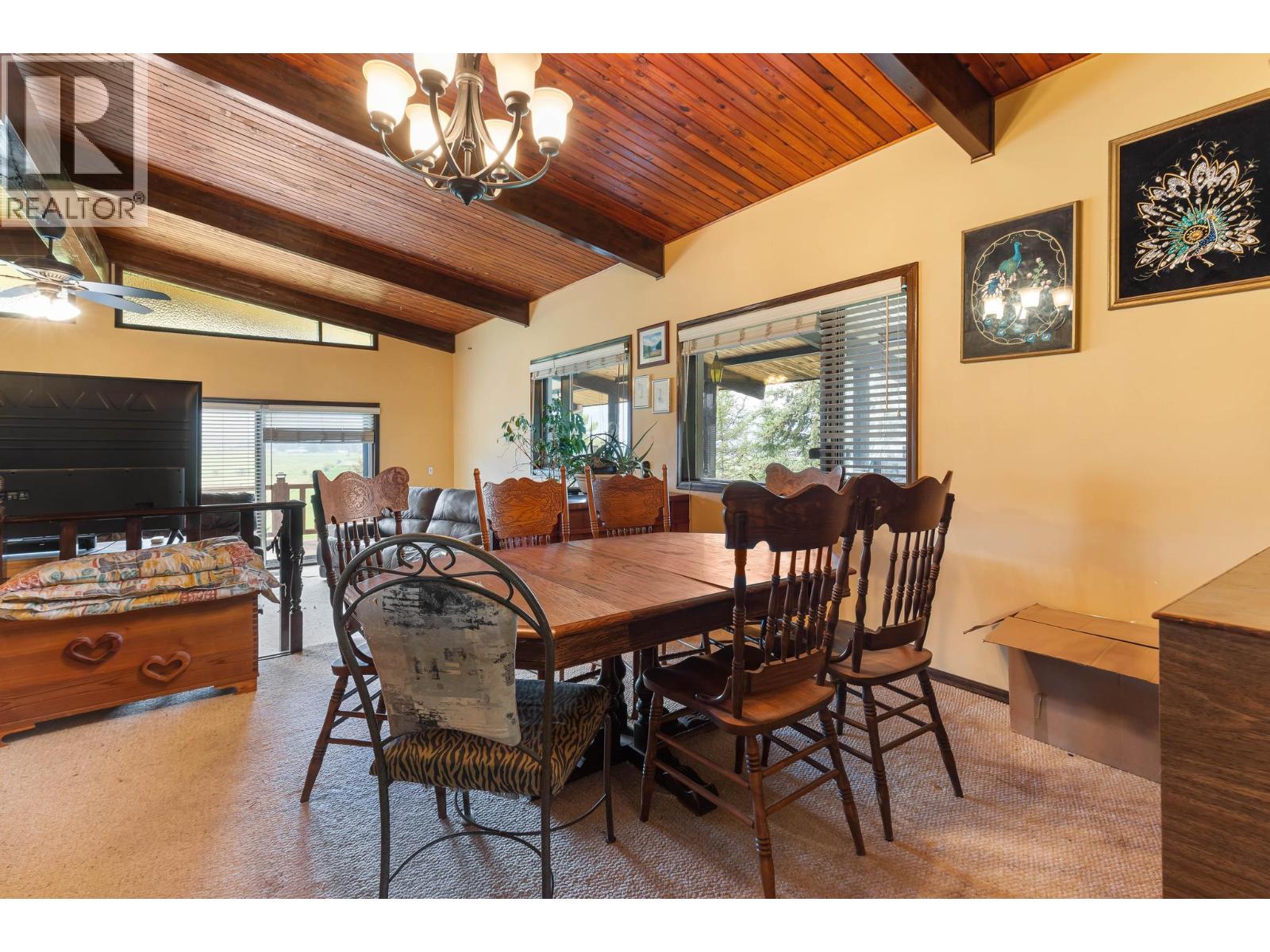 2545 6 Highway, Lumby, British Columbia  V0E 2G1 - Photo 19 - 10366341