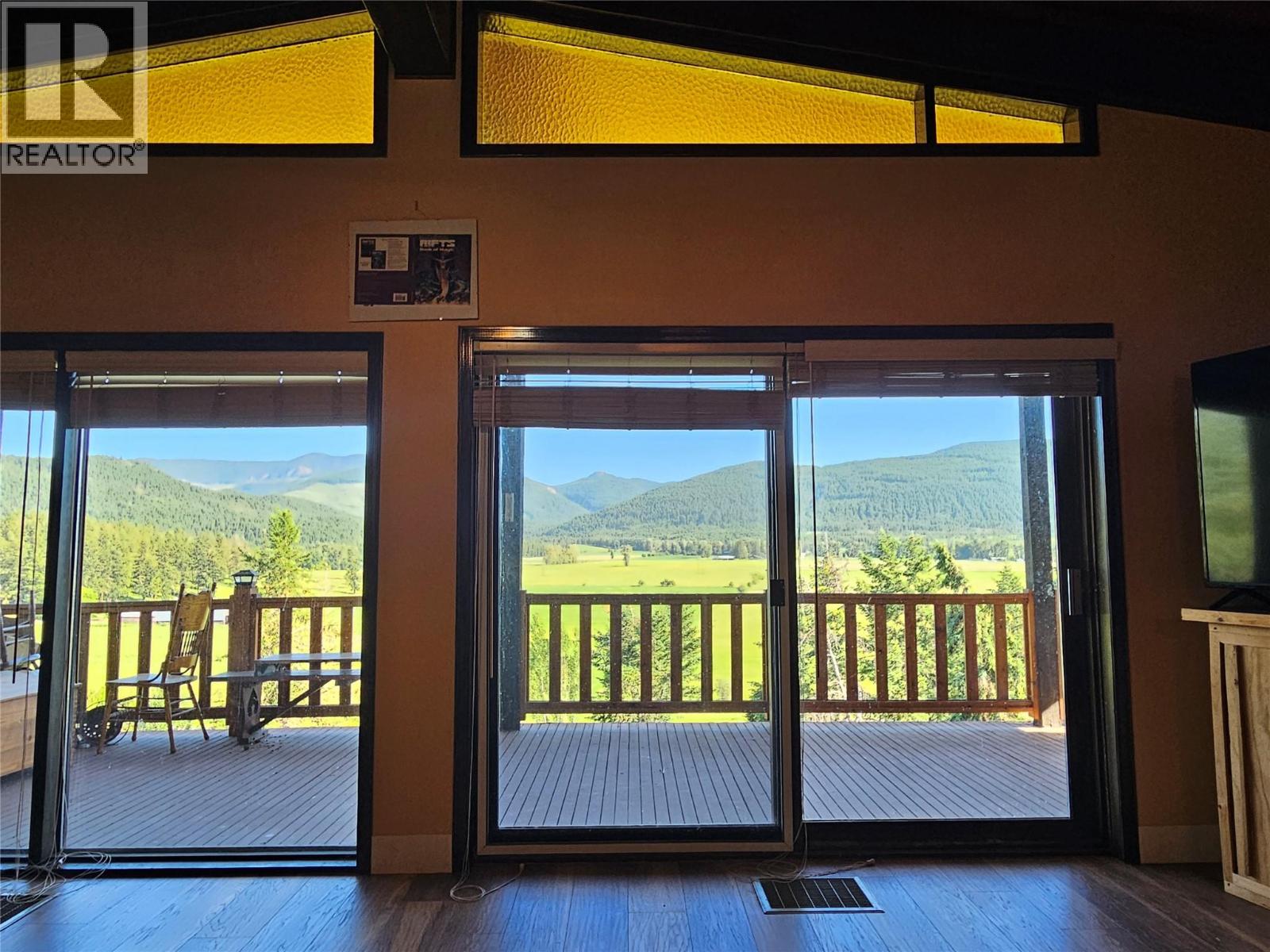 2545 6 Highway, Lumby, British Columbia  V0E 2G1 - Photo 20 - 10366341