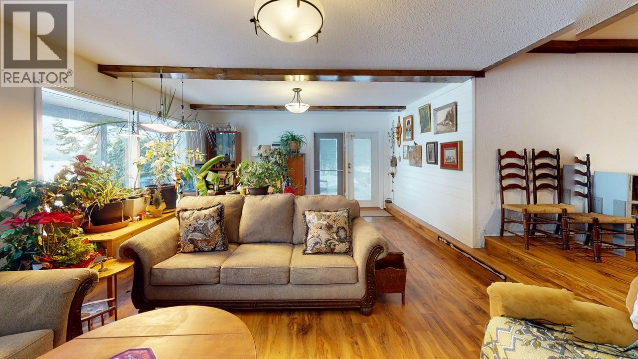 2545 6 Highway, Lumby, British Columbia  V0E 2G1 - Photo 34 - 10366341