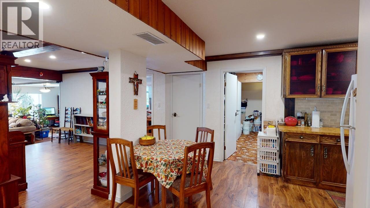 2545 6 Highway, Lumby, British Columbia  V0E 2G1 - Photo 39 - 10366341