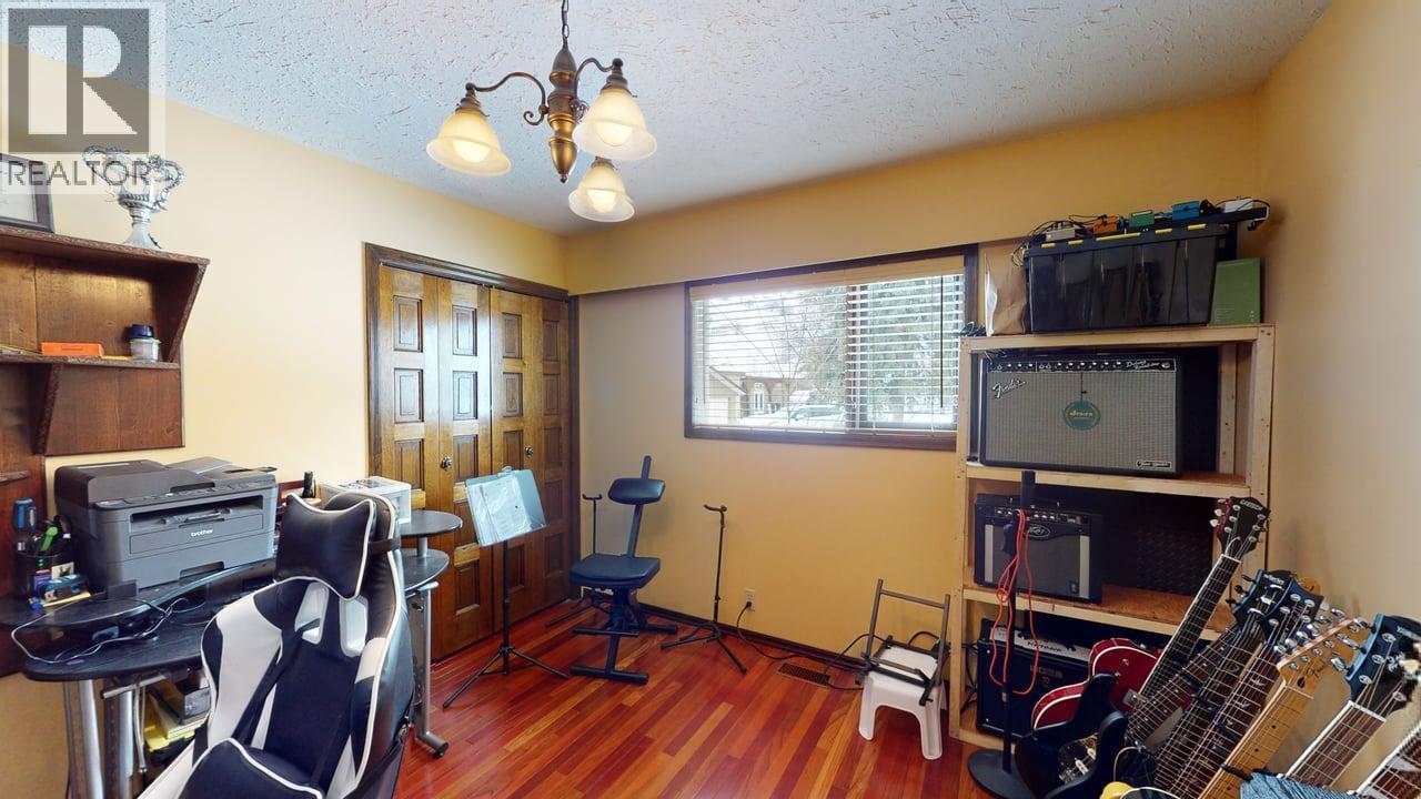 2545 6 Highway, Lumby, British Columbia  V0E 2G1 - Photo 40 - 10366341