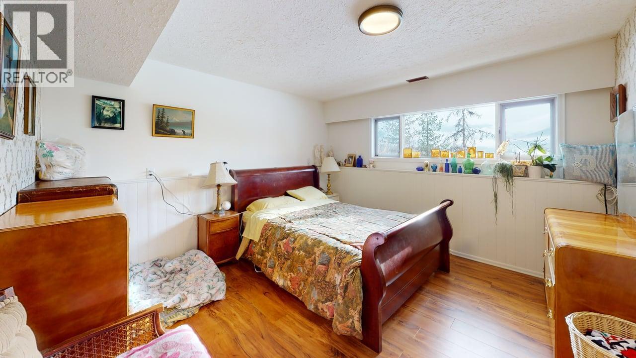 2545 6 Highway, Lumby, British Columbia  V0E 2G1 - Photo 41 - 10366341