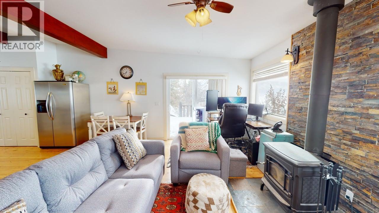 2545 6 Highway, Lumby, British Columbia  V0E 2G1 - Photo 48 - 10366341