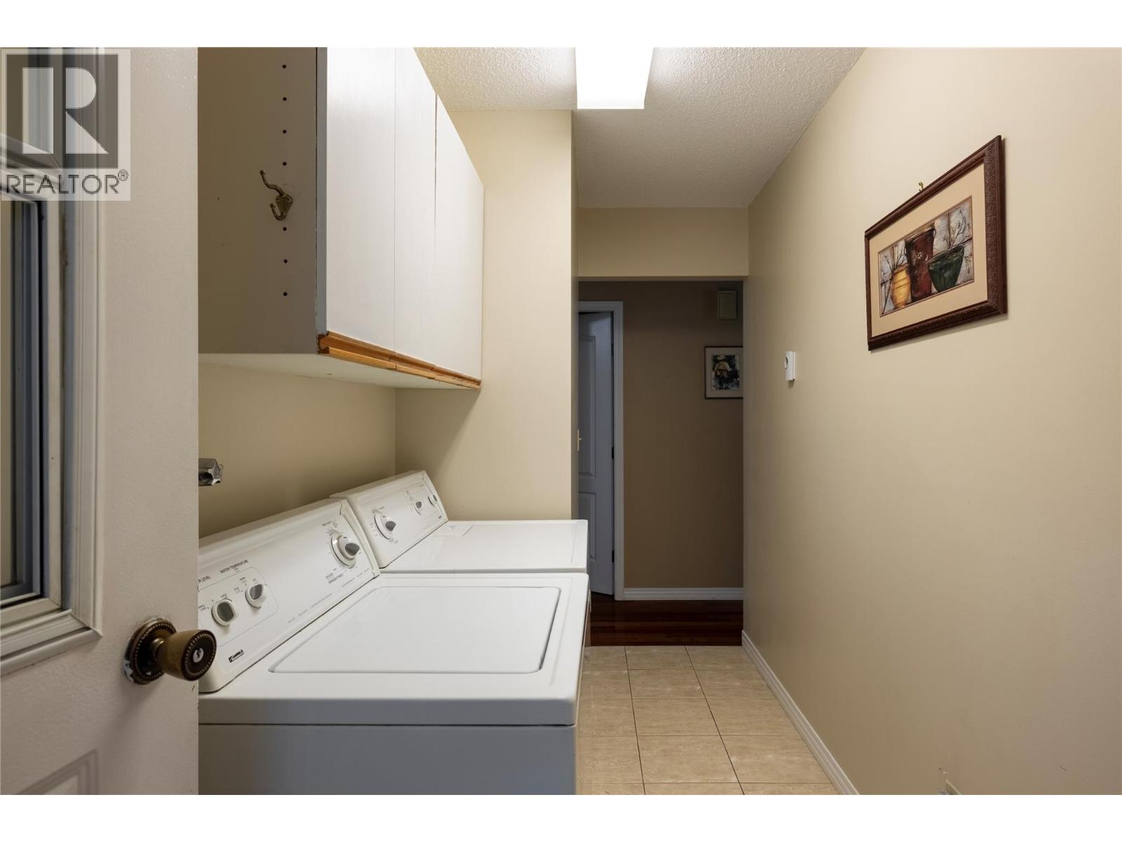 3035 Hayden Drive, Armstrong, British Columbia  V0E 1B1 - Photo 5 - 10366596