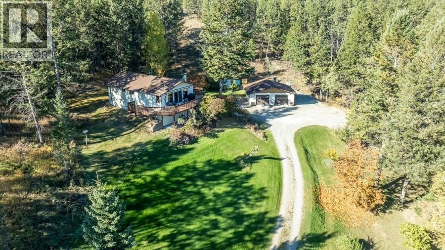7 Westside Road, Invermere, British Columbia  V0A 1K5 - Photo 2 - 10366181