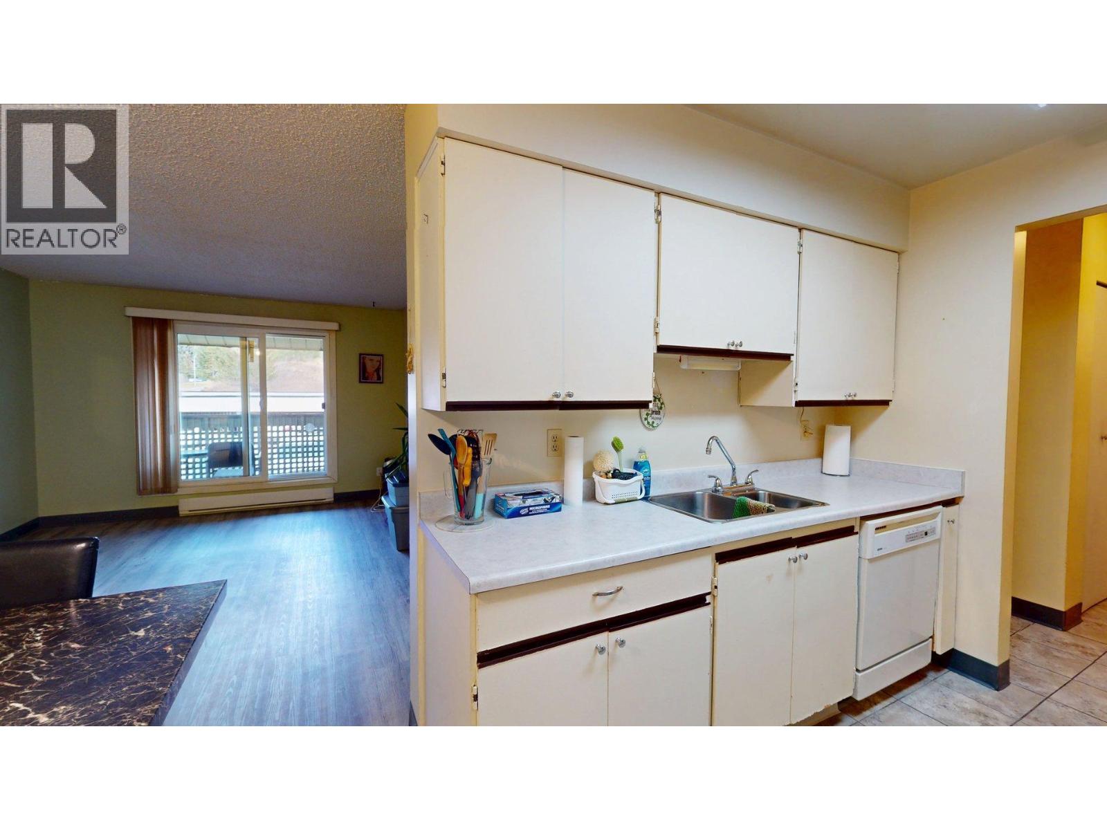 775 Balmer Crescent Unit# 303, Elkford, British Columbia  V0B 1H0 - Photo 6 - 10366610