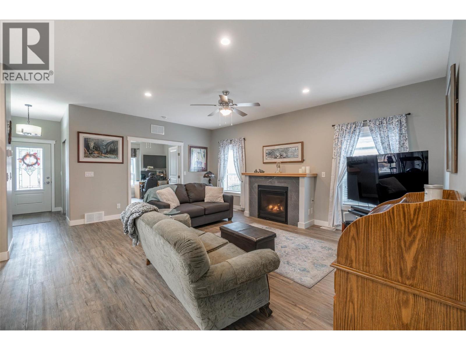 8300 Gallagher Lake Frontage Road Unit# 125, Oliver, British Columbia  V0H 1T2 - Photo 10 - 10366586