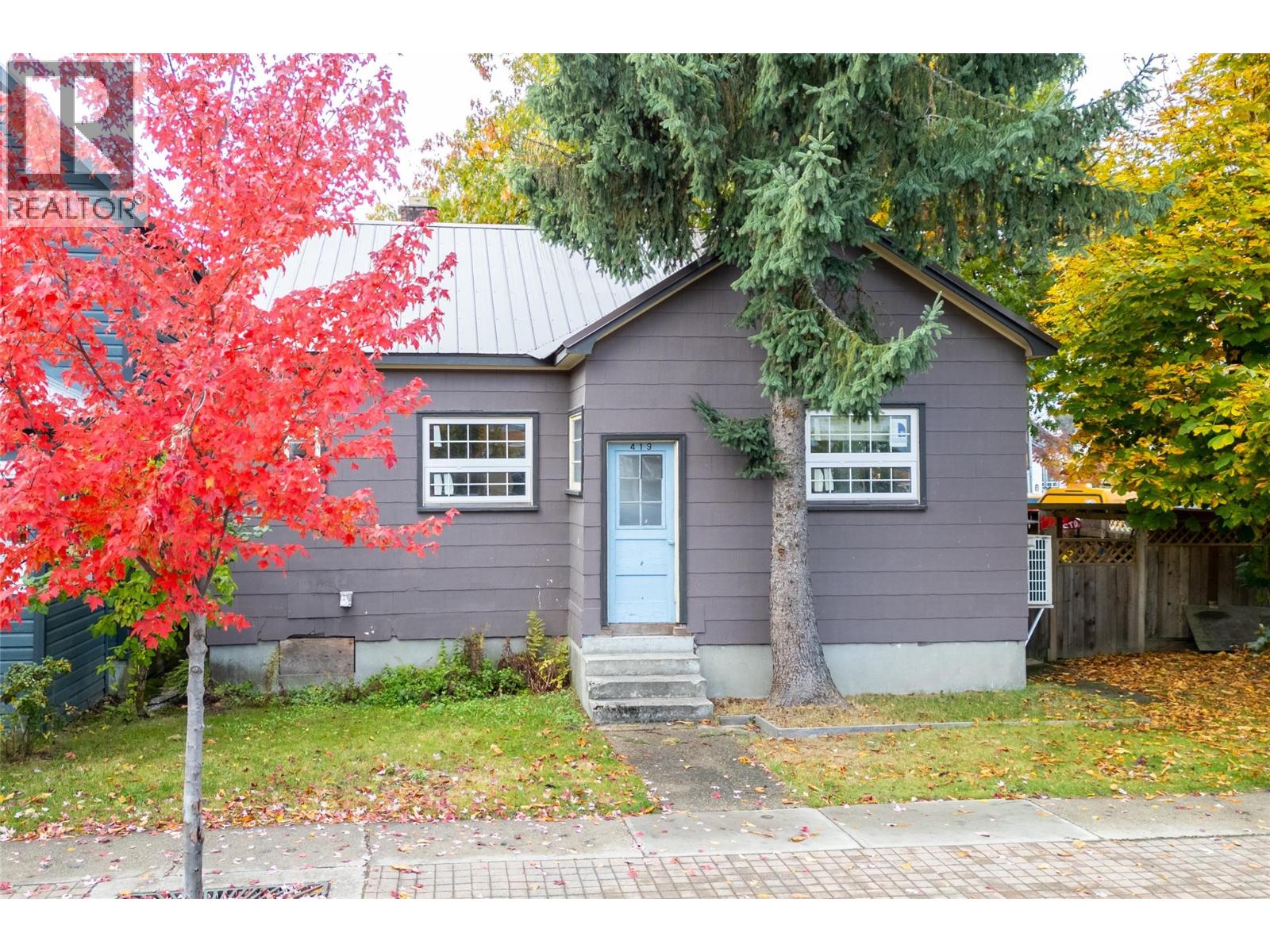 419 First Street, Revelstoke, British Columbia  V0E 2S0 - Photo 4 - 10366412