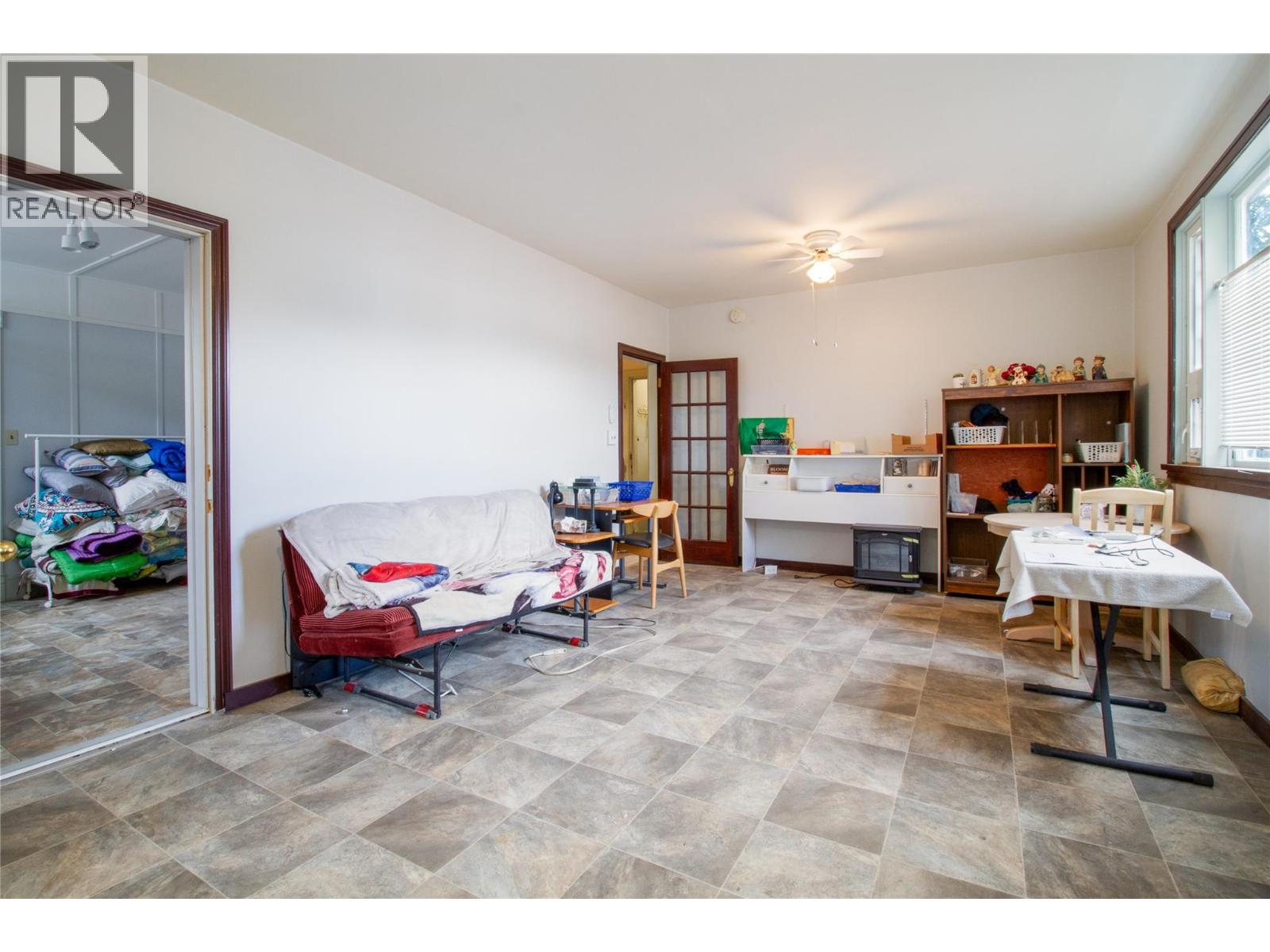 419 First Street, Revelstoke, British Columbia  V0E 2S0 - Photo 6 - 10366412