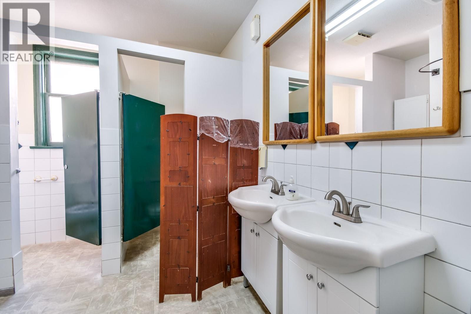 730 Bernard Avenue, Kelowna, British Columbia  V1Y 6P5 - Photo 11 - 10366465