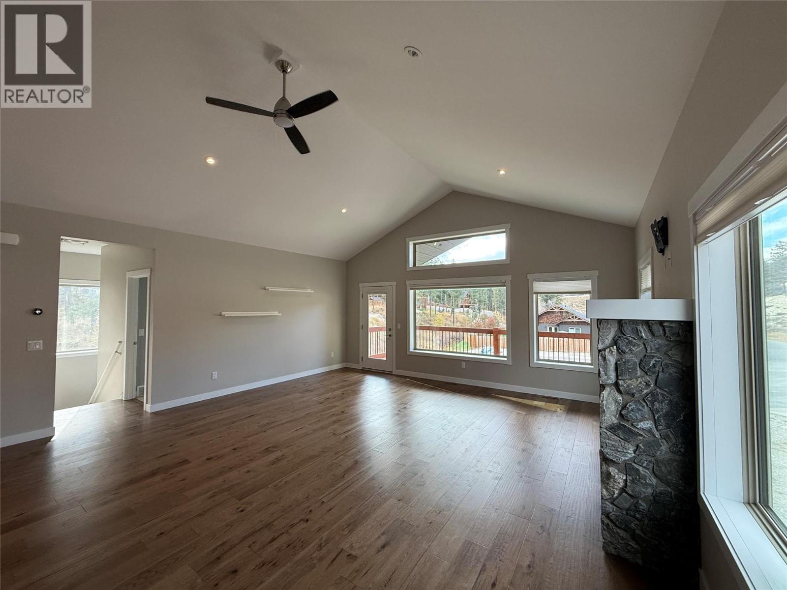 974 Swansea View Road, Windermere, British Columbia  V0B 2L0 - Photo 6 - 10365991