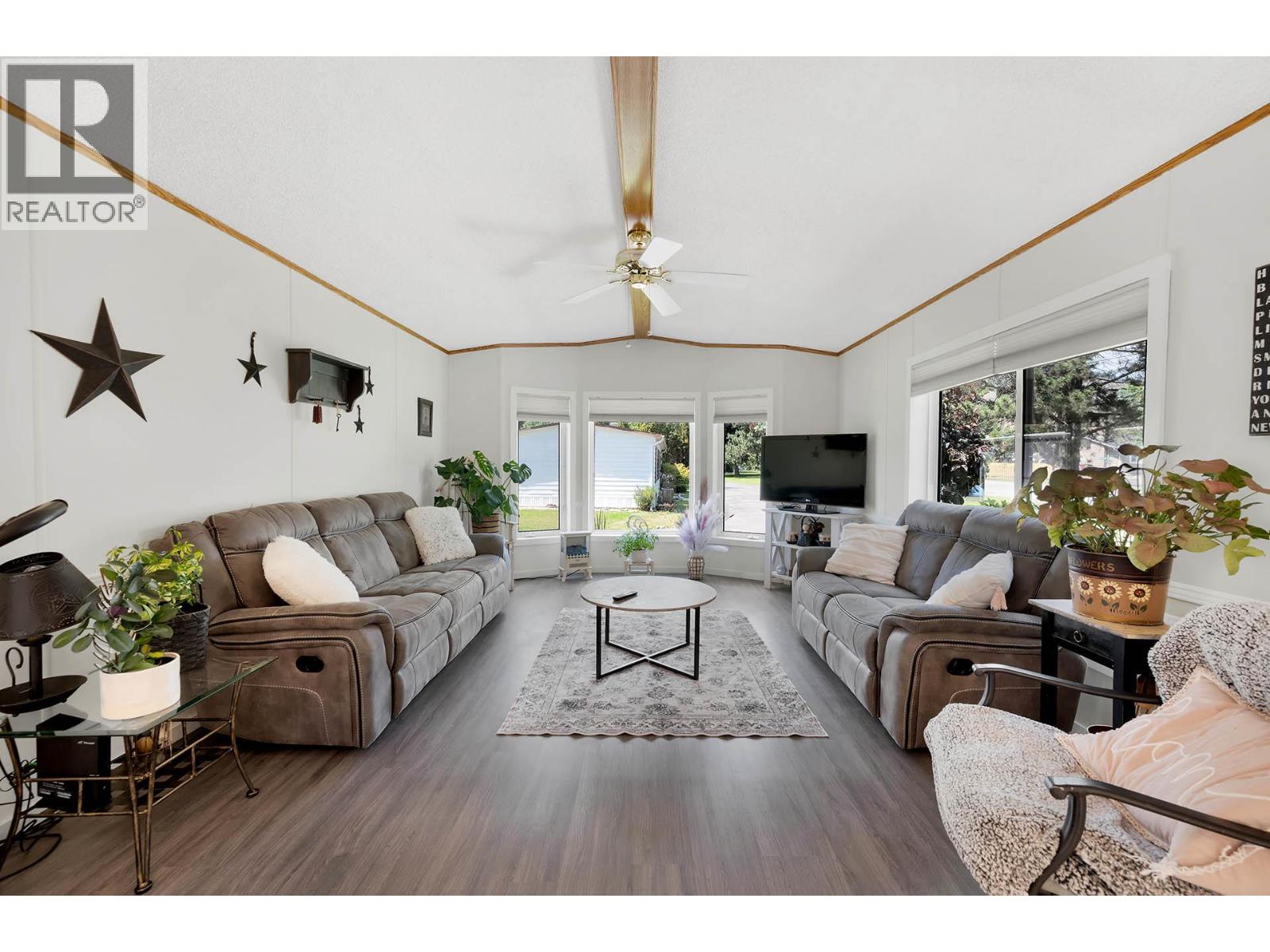 2400 Oakdale Way Unit# 30, Kamloops, British Columbia  V2B 6W7 - Photo 4 - 10366645