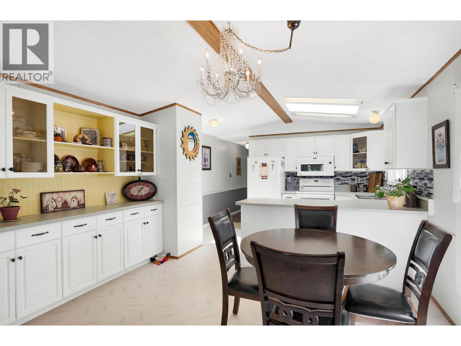 2400 Oakdale Way Unit# 30, Kamloops, British Columbia  V2B 6W7 - Photo 8 - 10366645