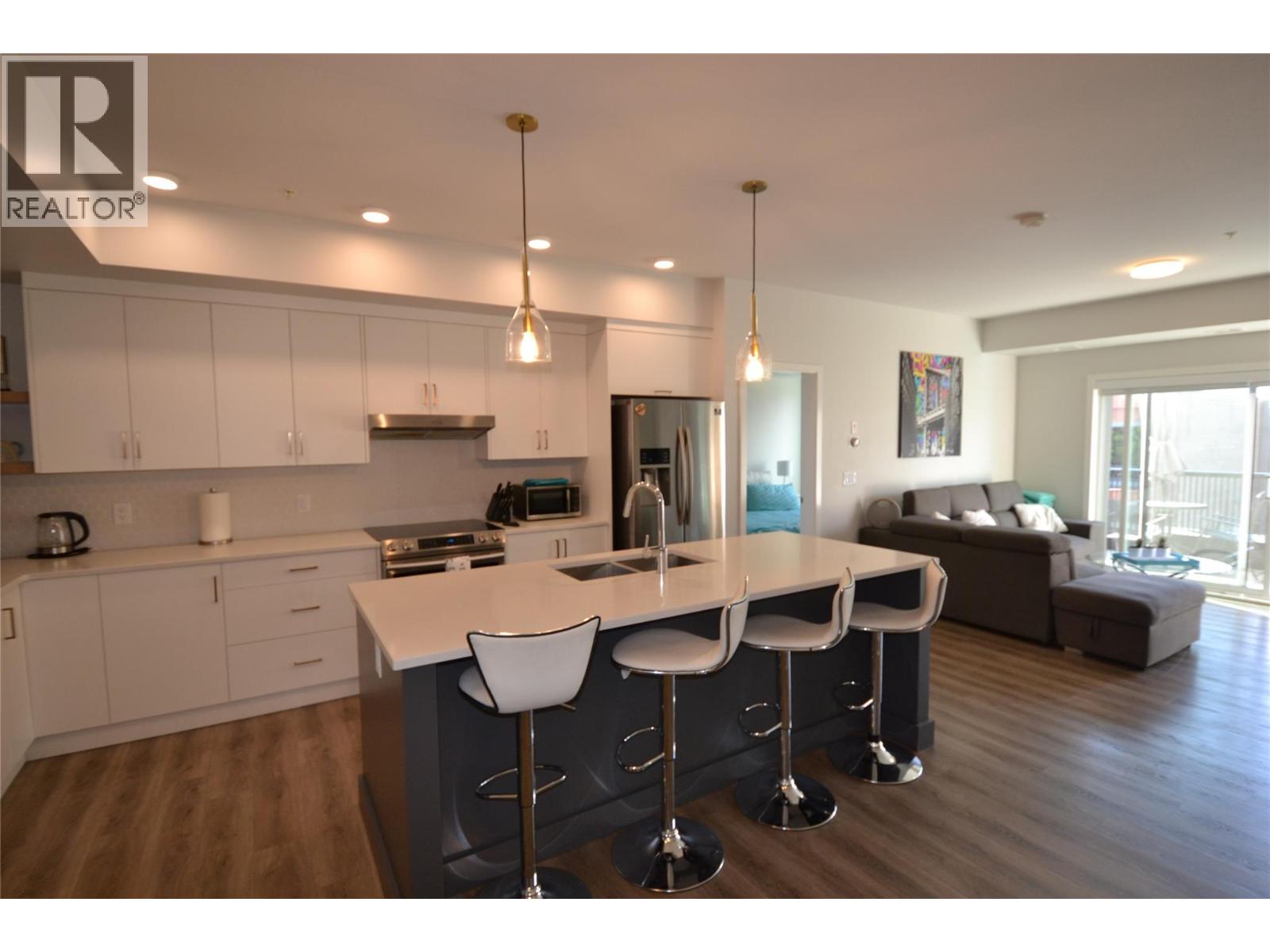 1215 St Paul Street Unit# 209, Kelowna, British Columbia  V1Y 2C7 - Photo 2 - 10366546