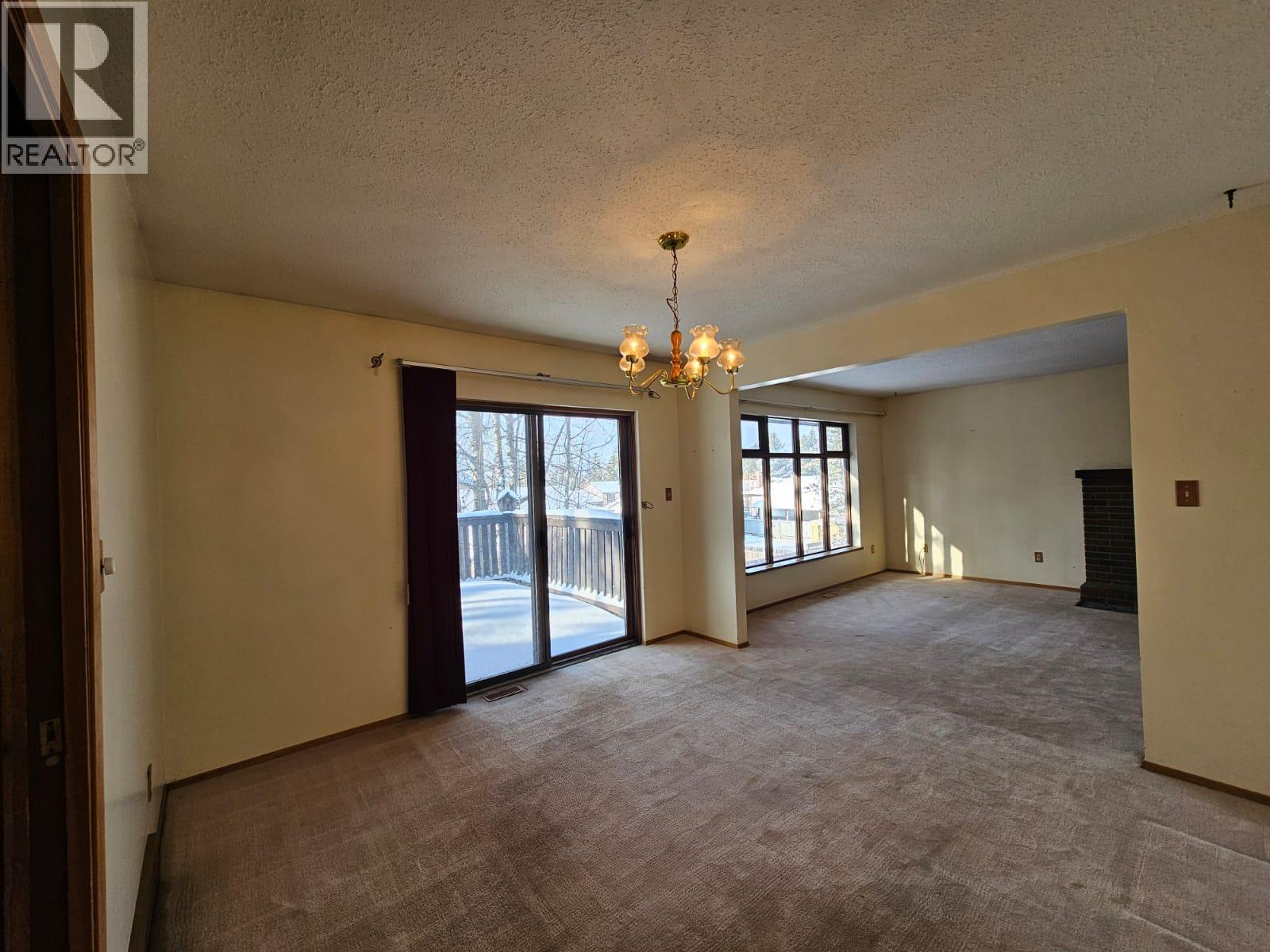 128 Kiskatinaw Crescent, Tumbler Ridge, British Columbia  V0C 2W0 - Photo 10 - 10366714