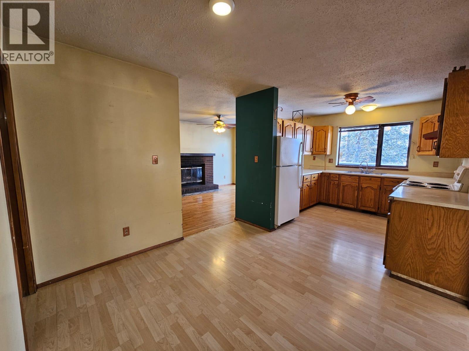 128 Kiskatinaw Crescent, Tumbler Ridge, British Columbia  V0C 2W0 - Photo 17 - 10366714