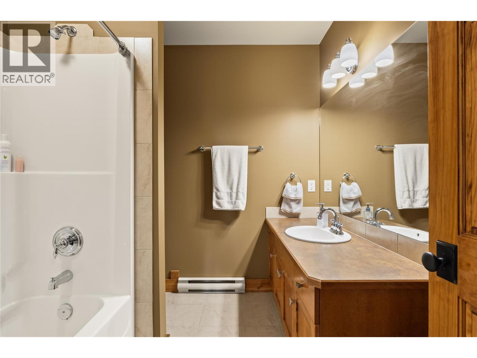 5925 Snow Pines Way Unit# 1, Big White, British Columbia  V1P 1T4 - Photo 24 - 10366722