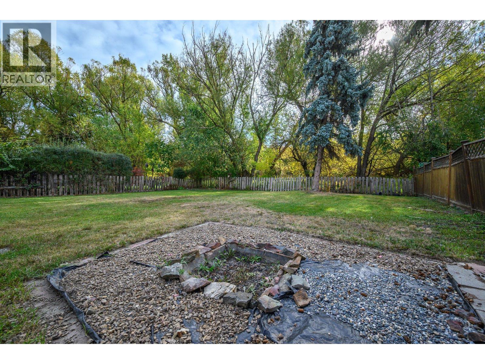 3700 24 Avenue, Vernon, British Columbia  V1T 1L9 - Photo 29 - 10365791