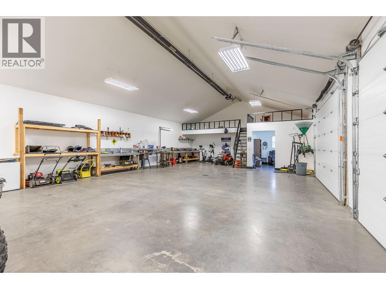 5575 Highway 6, Coldstream, British Columbia  V1T 3E2 - Photo 79 - 10366706