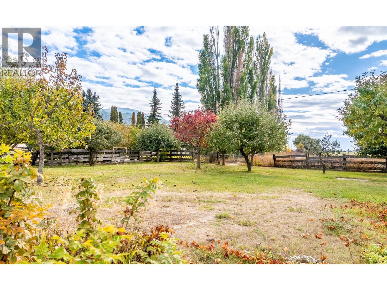 1015 Winlaw Road, Creston, British Columbia  V0B 2N1 - Photo 15 - 10366711