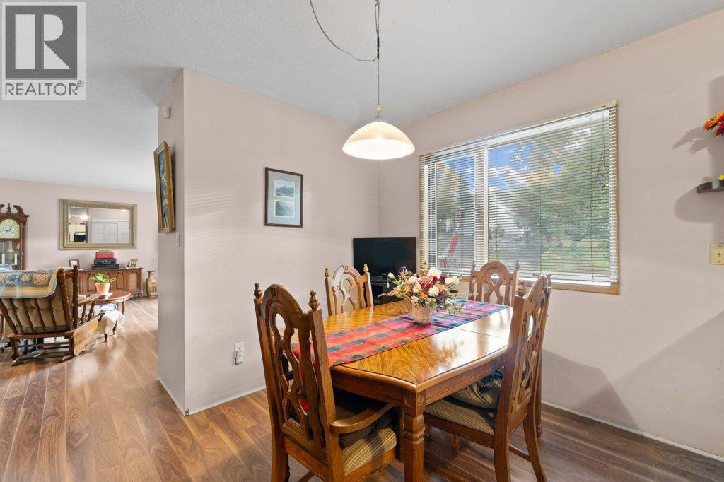 341 2 Street Se, Salmon Arm, British Columbia  V1E 4H3 - Photo 11 - 10366324