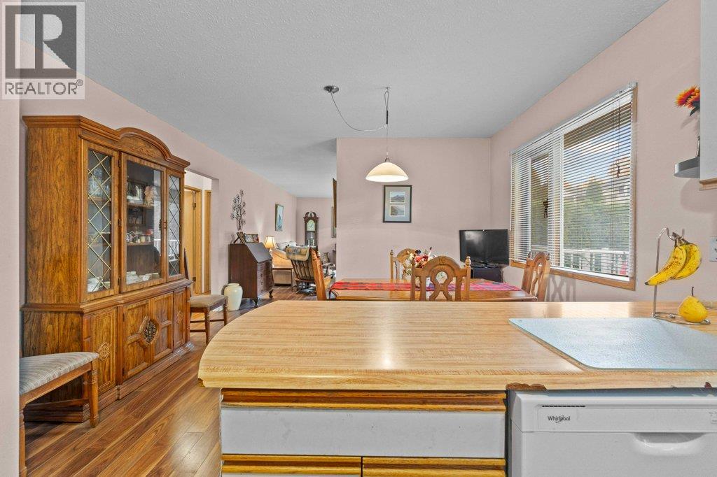 341 2 Street Se, Salmon Arm, British Columbia  V1E 4H3 - Photo 15 - 10366324