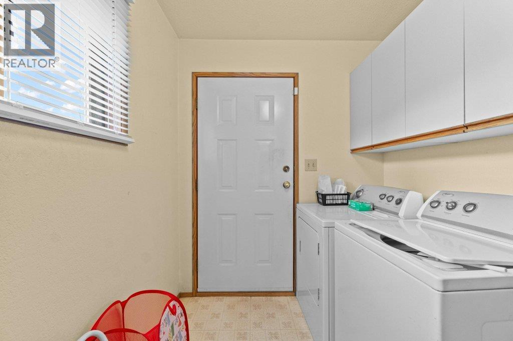 341 2 Street Se, Salmon Arm, British Columbia  V1E 4H3 - Photo 17 - 10366324