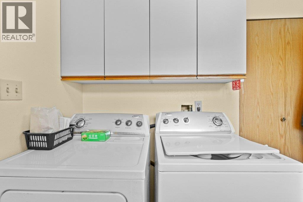 341 2 Street Se, Salmon Arm, British Columbia  V1E 4H3 - Photo 18 - 10366324