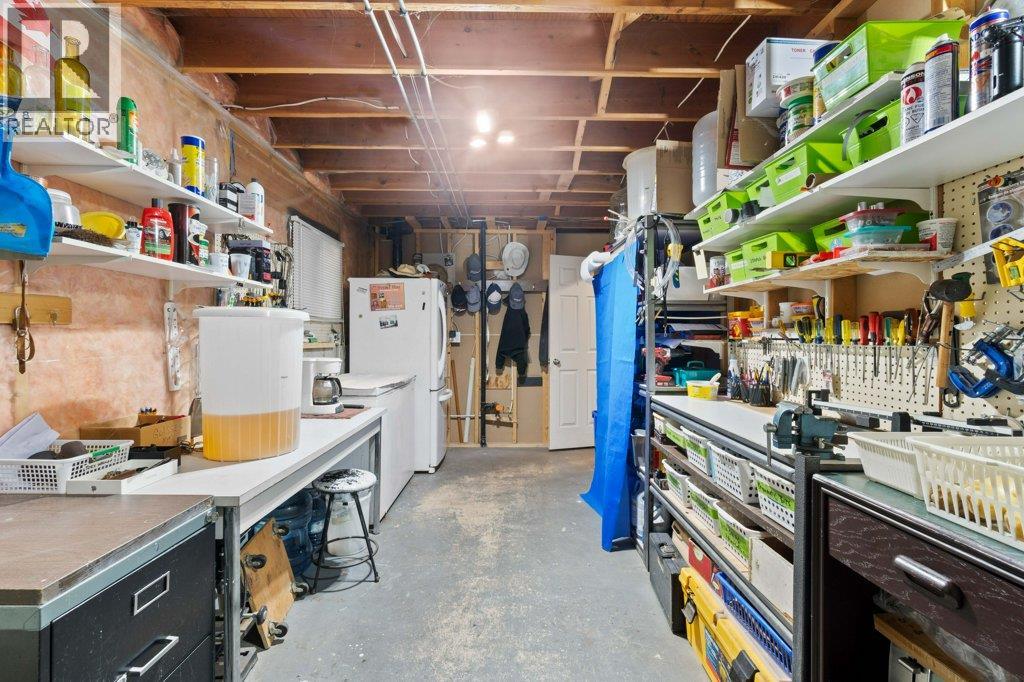 341 2 Street Se, Salmon Arm, British Columbia  V1E 4H3 - Photo 34 - 10366324